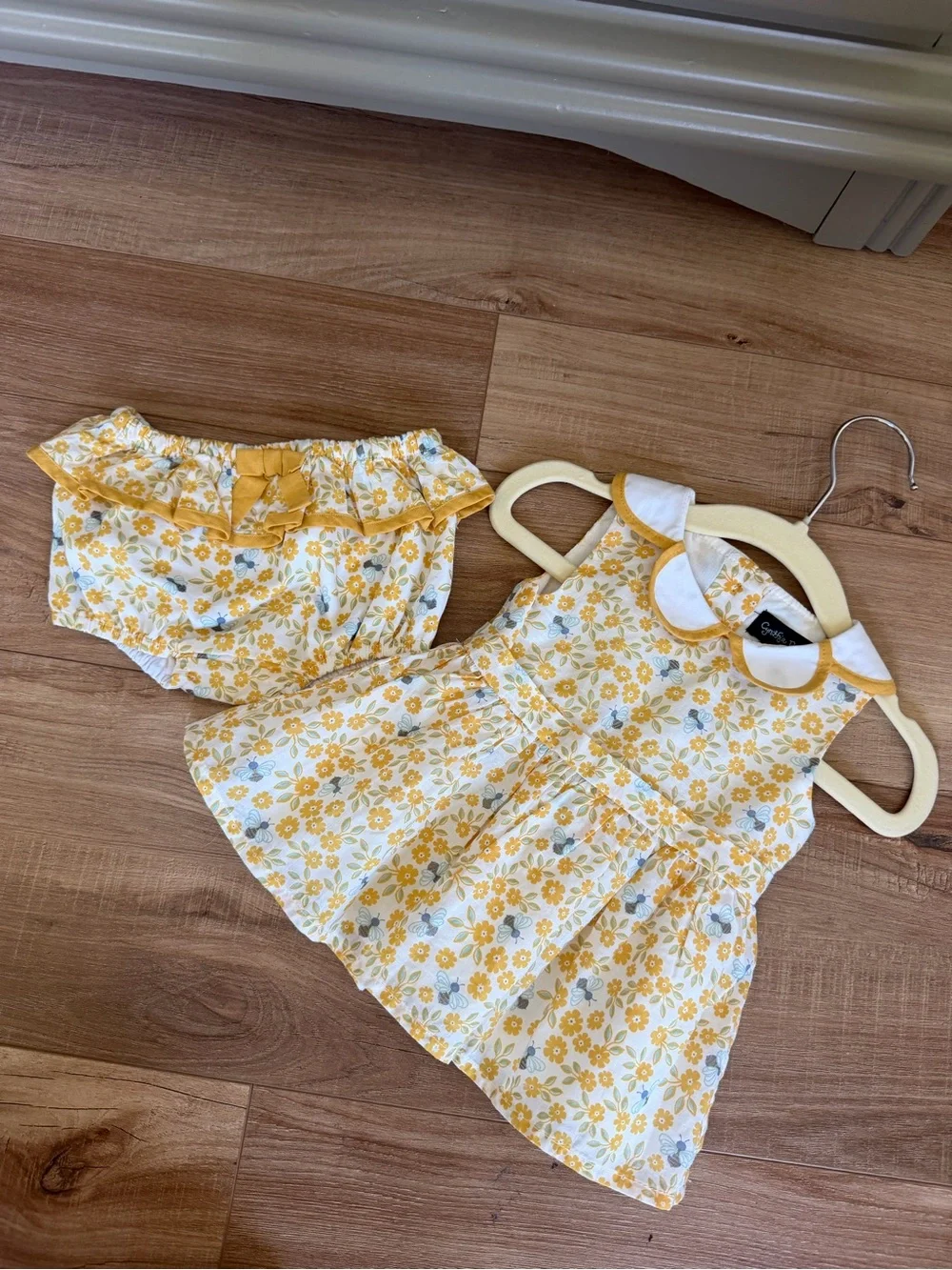 Cynthia Rowley 3-6 Months Yellow Floral Top Set Bumblebee Spring Summer Outfit